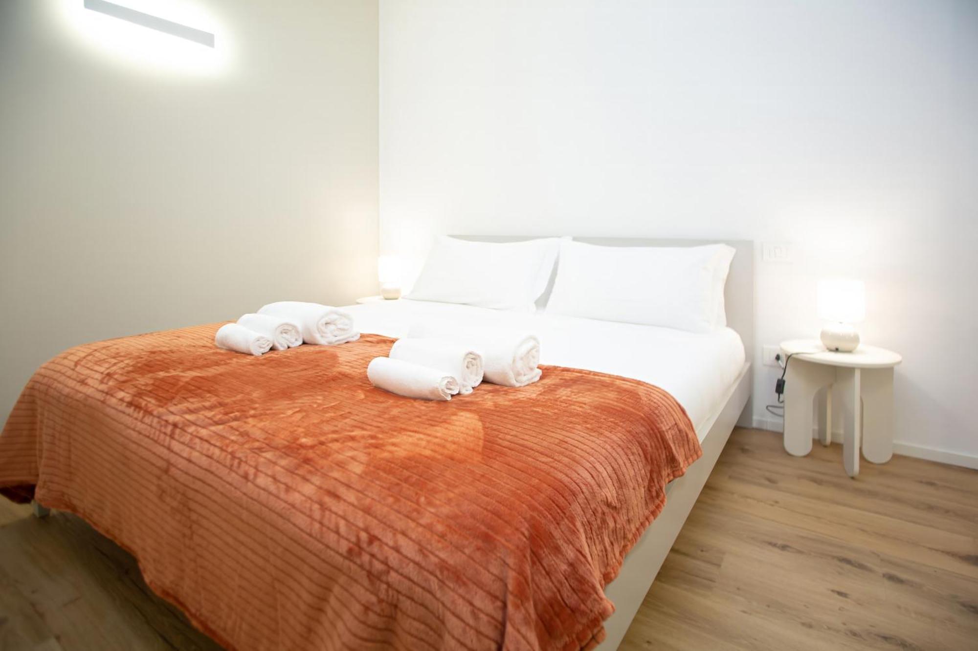 Arena 40 Romeo Apartment